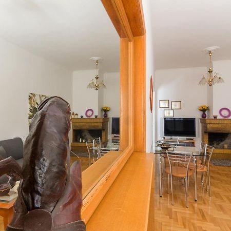 אתונה Nice 2Bedroom Apartment In Pagkrati מראה חיצוני תמונה